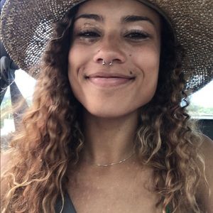 Meet your Posher, Kamaria